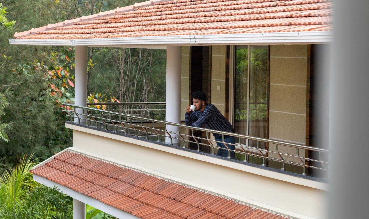 Sr Jungle Resort Coimbatore Exteriör bild