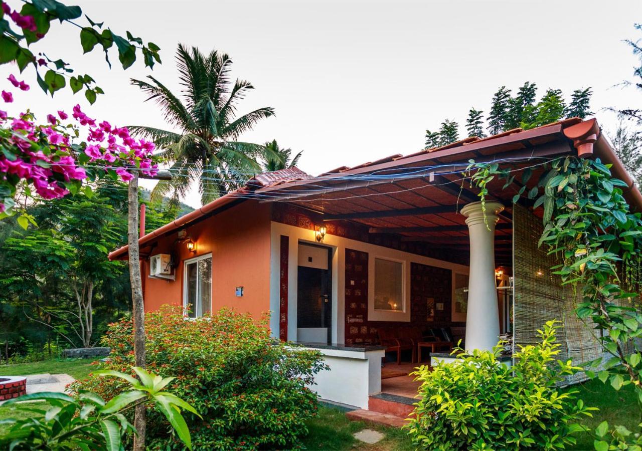 Sr Jungle Resort Coimbatore Exteriör bild