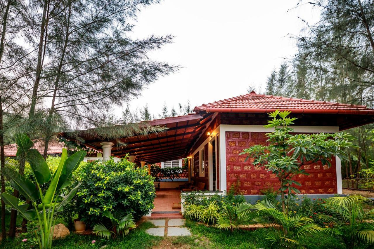 Sr Jungle Resort Coimbatore Exteriör bild